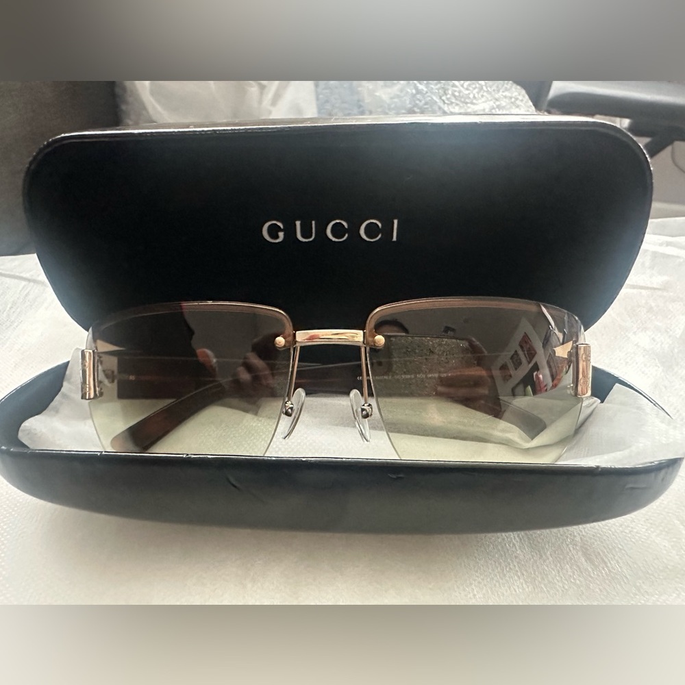 “Preloved” Authentic GUCCI Tortoise Shell Sunglasses size 125